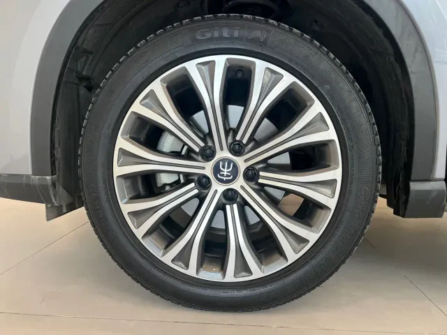 BYD Song Pro — Фото автомобиля 14