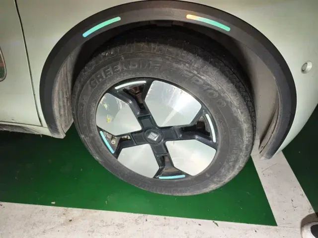 Baojun KiWi EV — Фото автомобиля 25