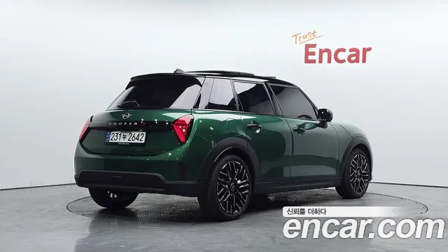 Mini Cooper — Фото автомобиля 2