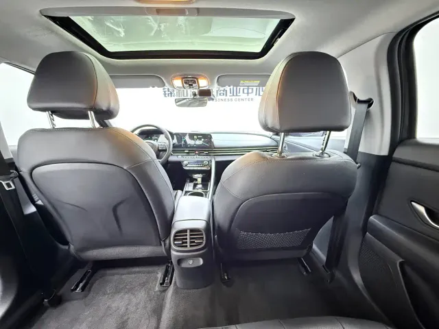 Hyundai Elantra — Фото автомобиля 13