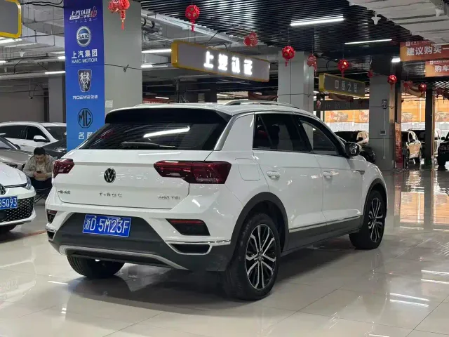 Volkswagen T-Roc — Фото автомобиля 14