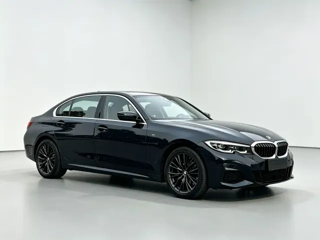 BMW 3 Series — Фото автомобиля 2