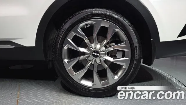 Kia Sorento Sorento 4-е поколение Бензин 2.5T 2WD — Фото автомобиля 17