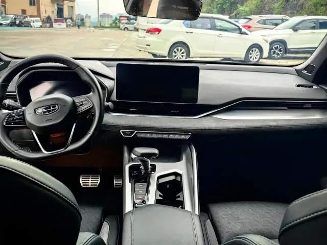 Geely Xingrui — Фото автомобиля 6