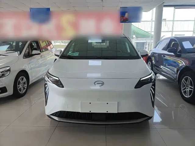 GAC Aion Y — Фото автомобиля 2
