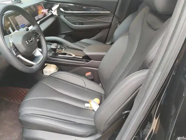 Geely Xingyue L — Фото автомобиля 9
