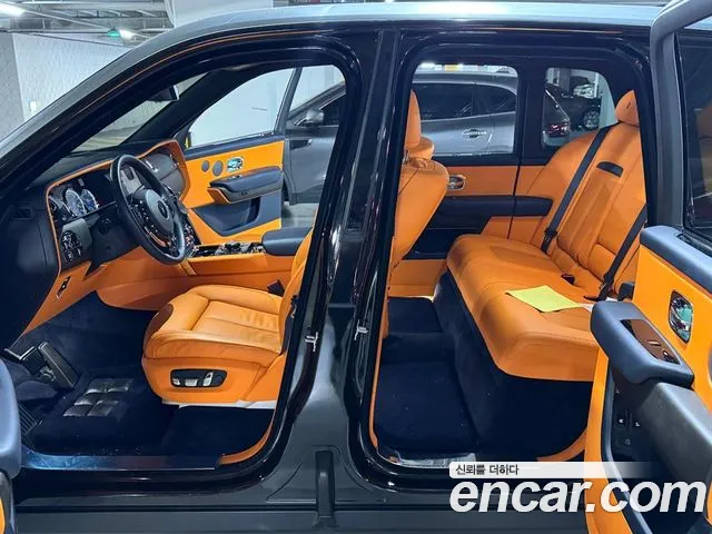 Rolls-Royce Cullinan — Фото автомобиля 2