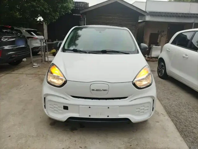 Roewe Clever — Фото автомобиля 2