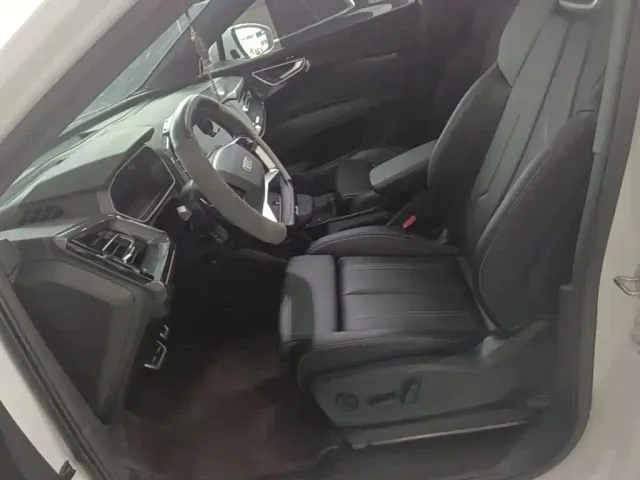 Audi Q4 e-tron — Фото автомобиля 14