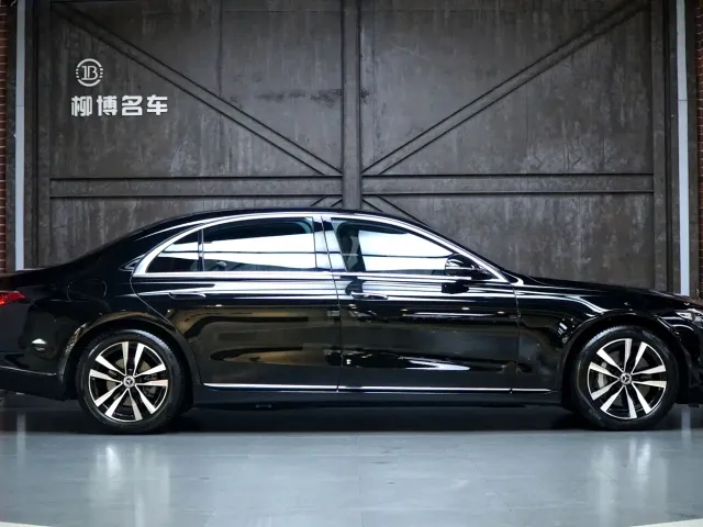 Mercedes-Benz S-Class — Фото автомобиля 4