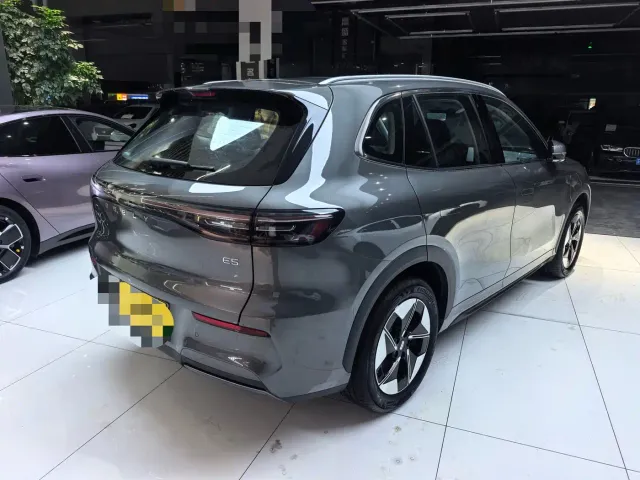 Geely Galaxy E5 — Фото автомобиля 19