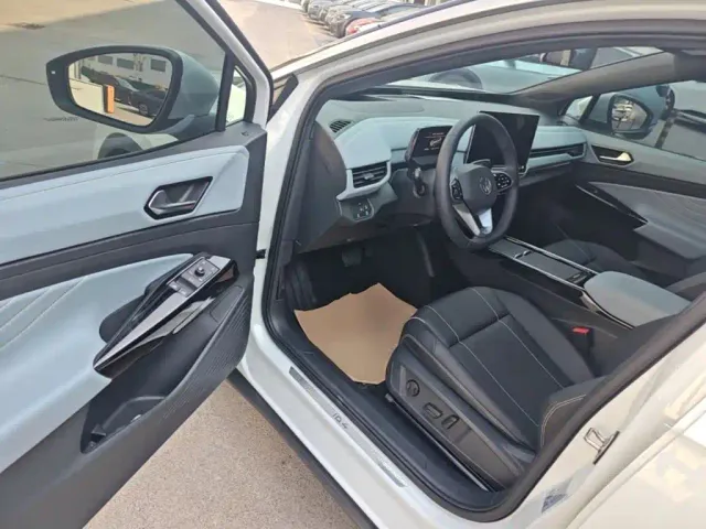 Volkswagen ID.4 X — Фото автомобиля 15