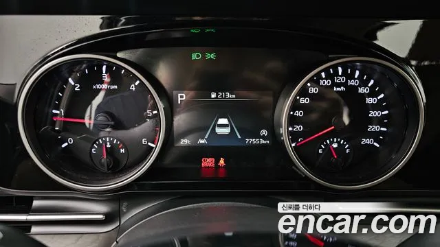 Kia Canival Carnival 4 поколение 9 мест Prestige — Фото автомобиля 5