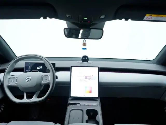 Nio ET5 Touring — Фото автомобиля 3