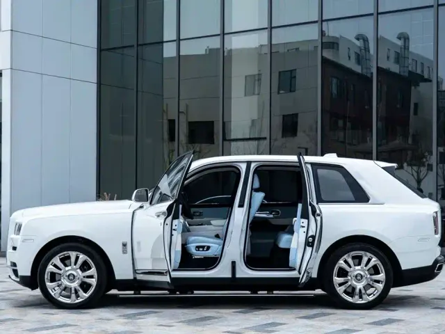 Rolls-Royce Cullinan — Фото автомобиля 6
