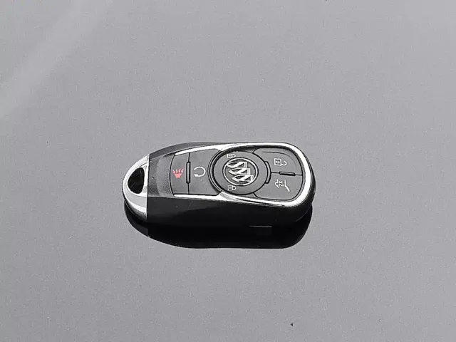 Buick Enclave — Фото автомобиля 19