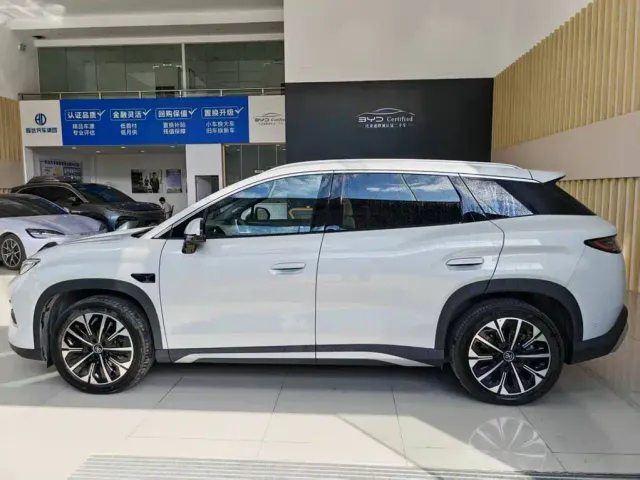 BYD Song Ultra — Фото автомобиля 4