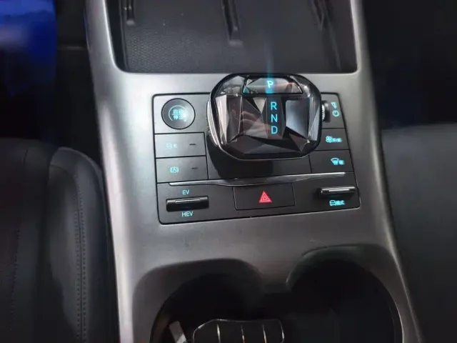 BYD Qin PLUS — Фото автомобиля 9
