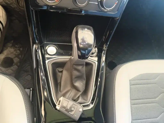 Volkswagen Tharu — Фото автомобиля 13