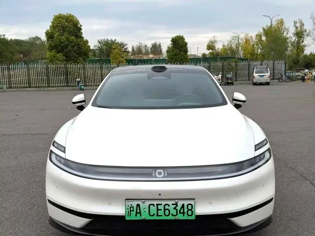 Changan Qiyuan A06 — Фото автомобиля 2