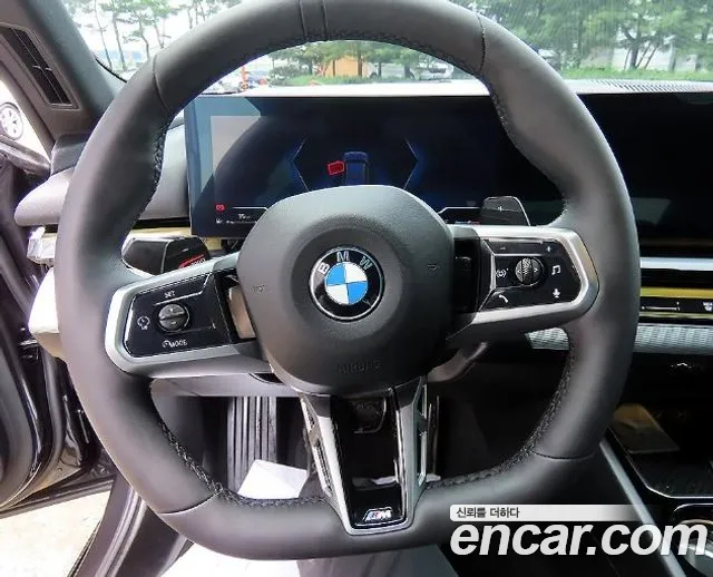 BMW 5-Series — Фото автомобиля 9