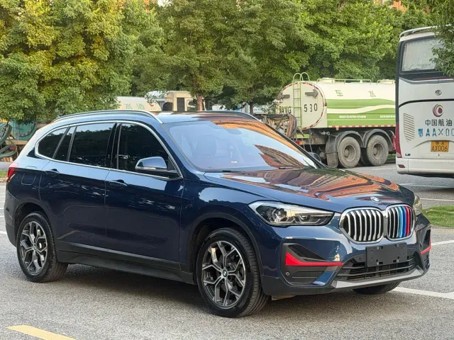 BMW X1 — Фото автомобиля 3