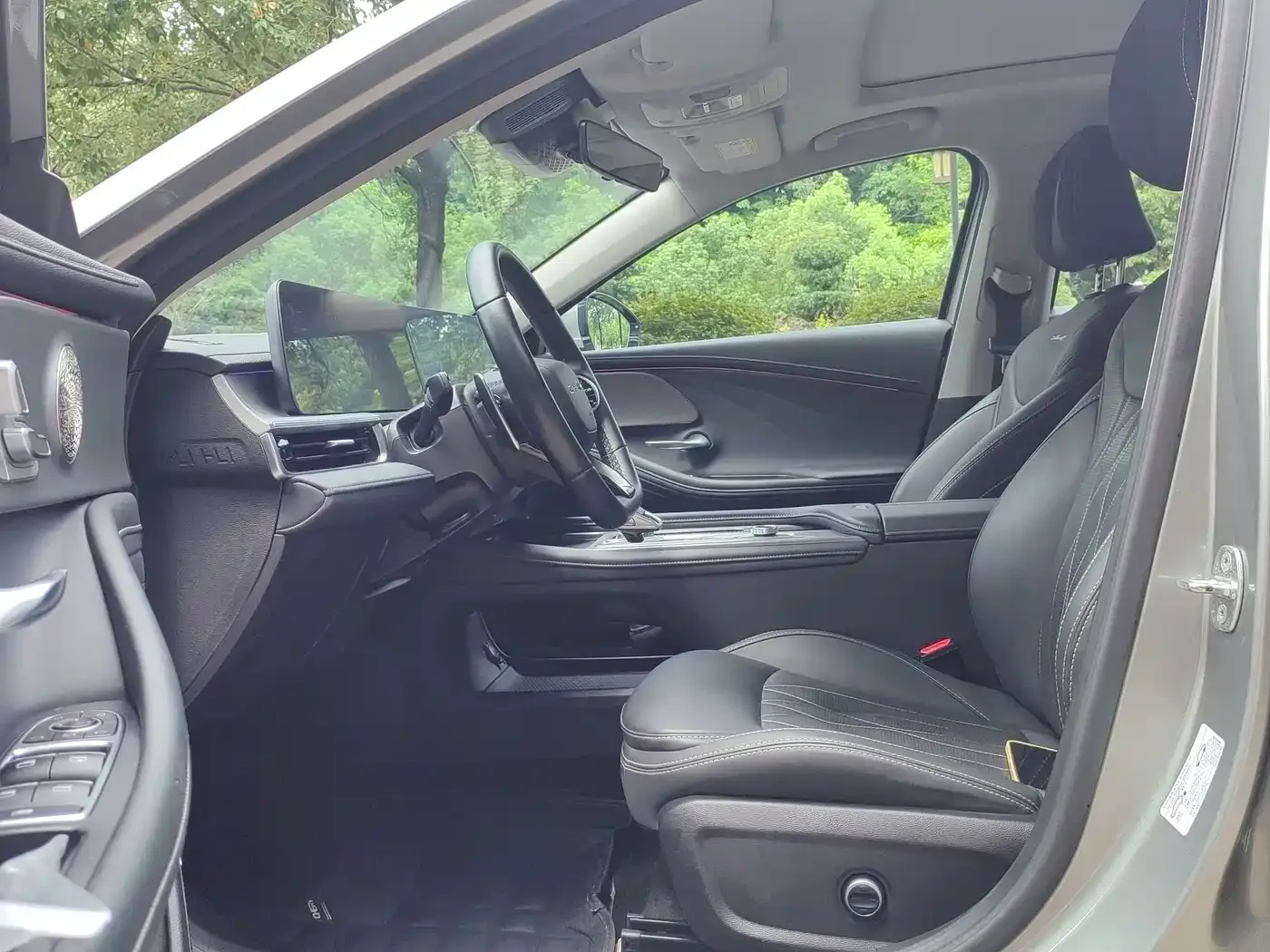 Chery Arrizo 8 2022 1.6T DCT Ya — Фото автомобиля 5