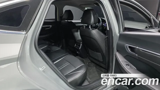 Hyundai Sonata — Фото автомобиля 12