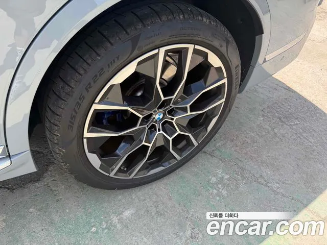 BMW X7 — Фото автомобиля 11