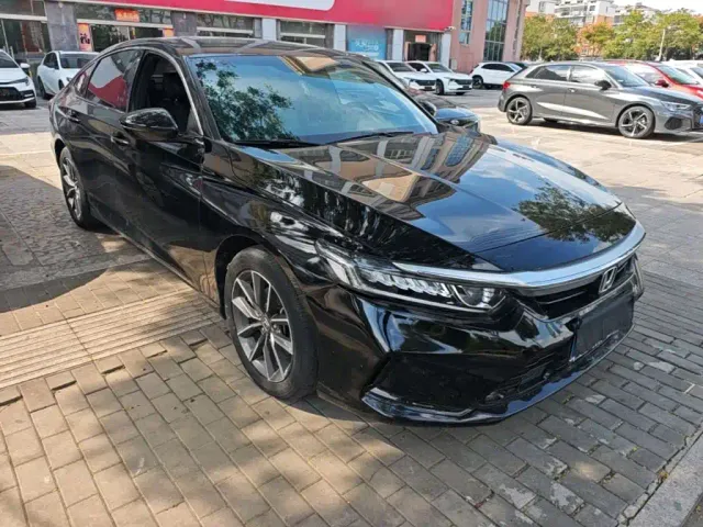 Honda Inspire — Фото автомобиля 3