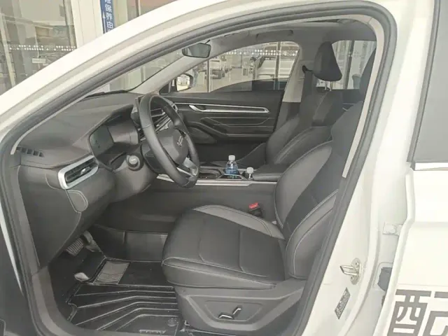 Geely Emgrand — Фото автомобиля 14