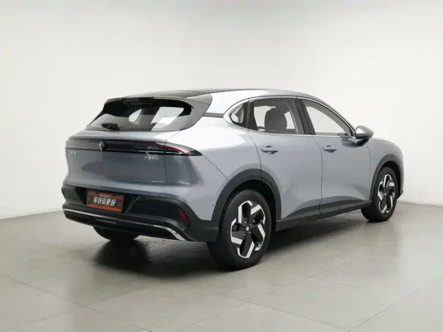 Baojun Yunhai — Фото автомобиля 2