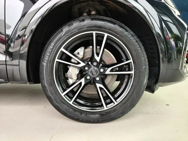 Audi Q5L — Фото автомобиля 16