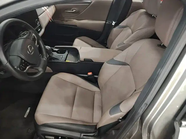 Lexus ES — Фото автомобиля 14