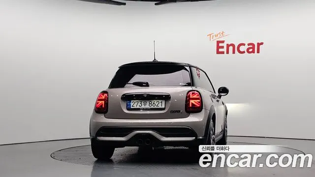 MINI Cooper — Фото автомобиля 4