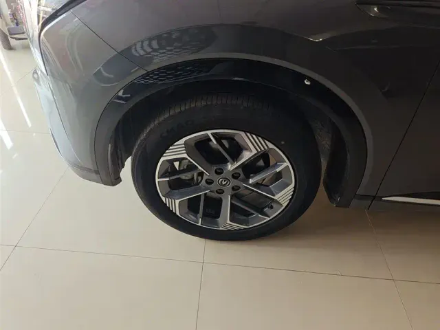 Changan CS75 Plus — Фото автомобиля 24