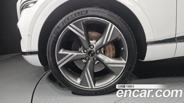 Genesis GV80 — Фото автомобиля 5