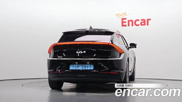 Kia EV6 — Фото автомобиля 4