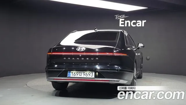 Hyundai Grandeur GN7 — Фото автомобиля 4