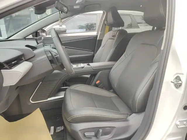 Toyota bZ5 — Фото автомобиля 14