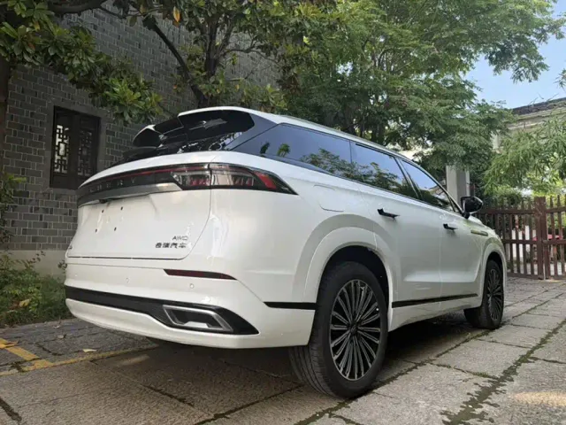 Chery Tiggo 9 — Фото автомобиля 18