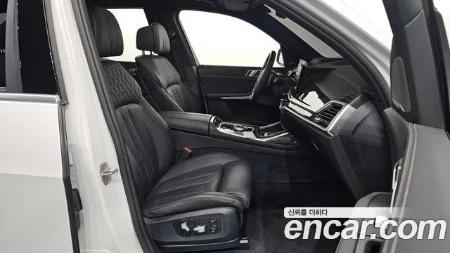 BMW X7 G07 — Фото автомобиля 16