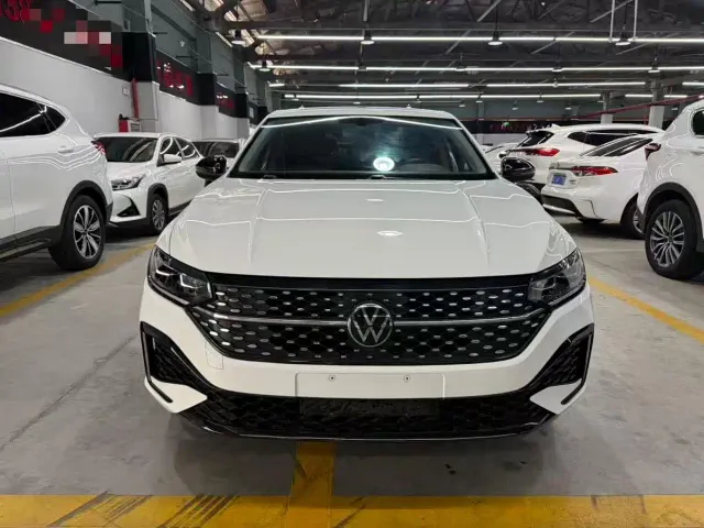 Volkswagen Lavida — Фото автомобиля 2