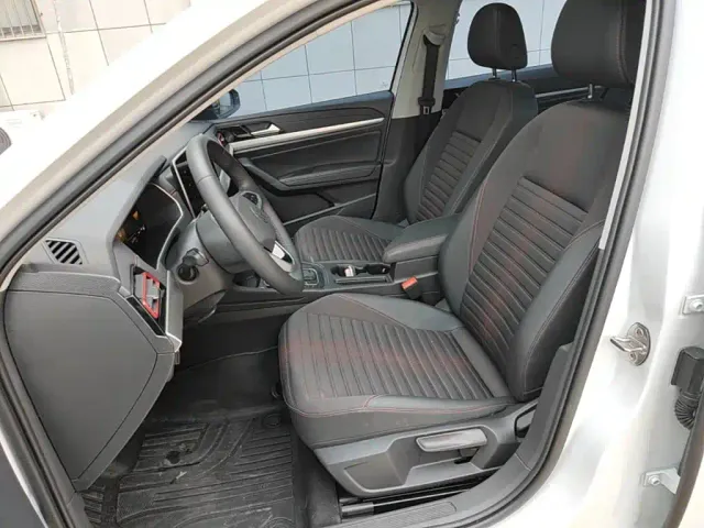 Volkswagen Lavida 2024 Model 300TSI DSG Starlight Full Comfort Edition — Фото автомобиля 10