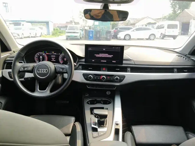 Audi A4L — Фото автомобиля 9