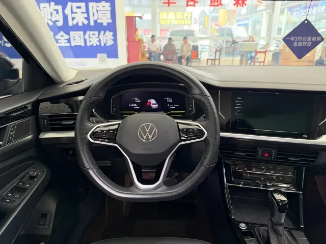 Volkswagen Passat — Фото автомобиля 9