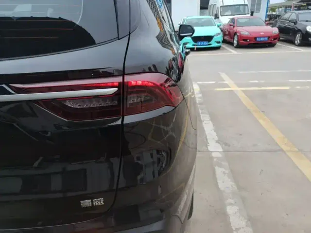 Geely Haoyue — Фото автомобиля 7