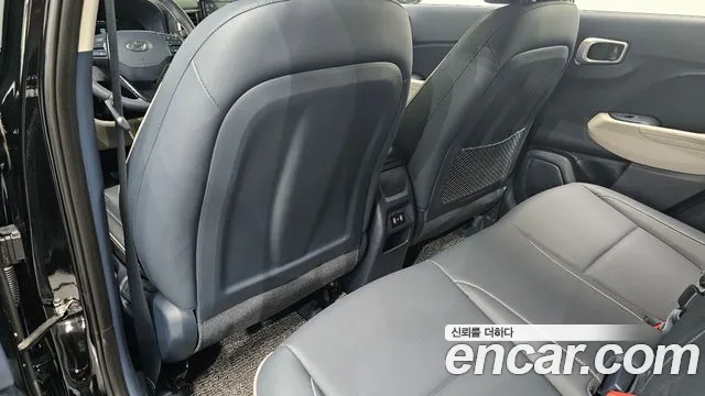 Hyundai Venue — Фото автомобиля 27
