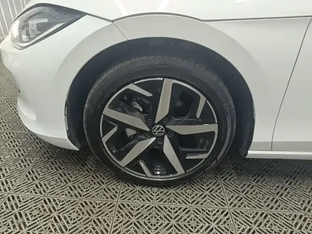 Volkswagen Lamando — Фото автомобиля 22