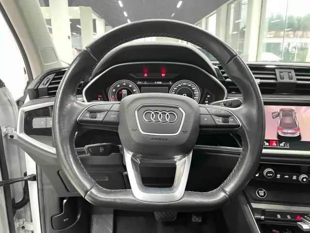 Audi Q3 — Фото автомобиля 8